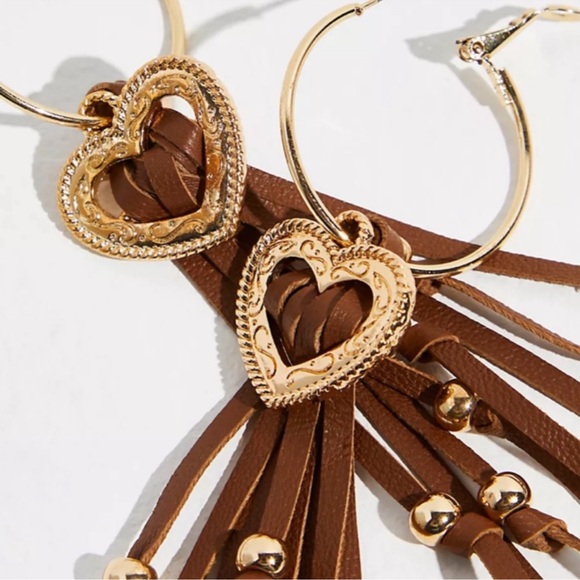 J2-Free People Heartbreak Hotel Hoops - Picture 3 of 3